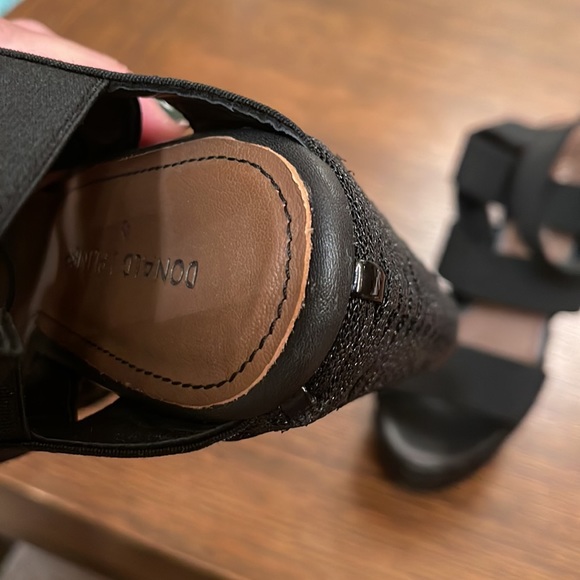 Donald J Pliner WINNIE Basic Elastic Platform black wedges - Picture 12 of 13